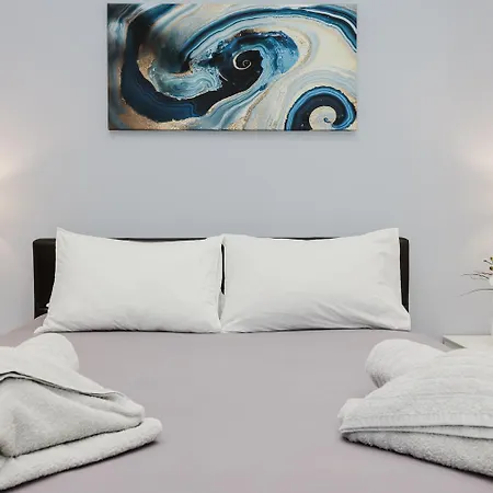 Luxury 3-bedroom In St Julians Apartman