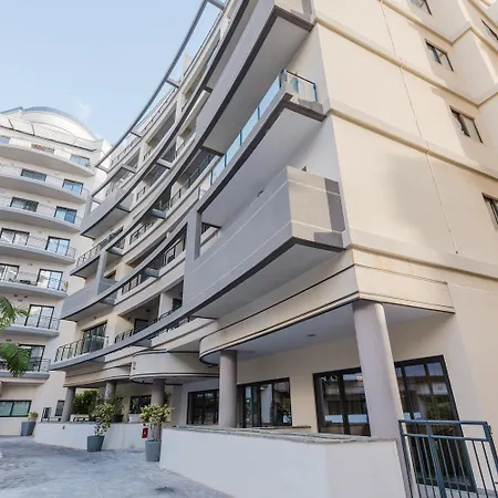 Luxury 3-bedroom In St Julians Appartement *