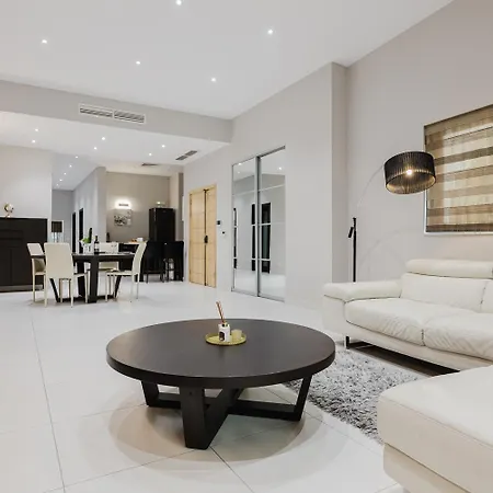 Luxury 3-bedroom In St Julians